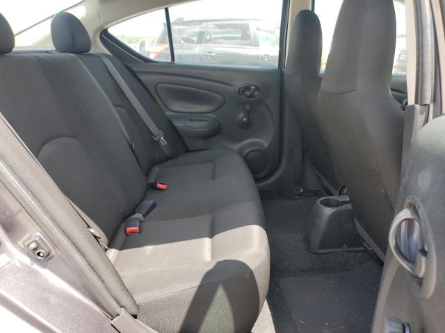 3N1CN7AP0HL907982 - 2017 NISSAN VERSA S 灰色 照片 10