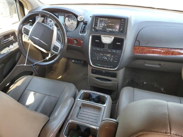 2C4RC1CG3GR188512 - 2016 CHRYSLER TOWN & COU TOURING L BEIGE photo 8