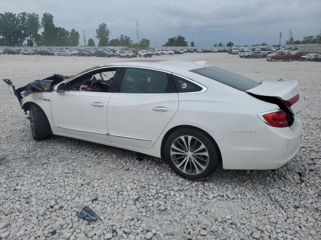1G4ZP5SS8JU116390 - 2018 BUICK LACROSSE ESSENCE WHITE photo 2