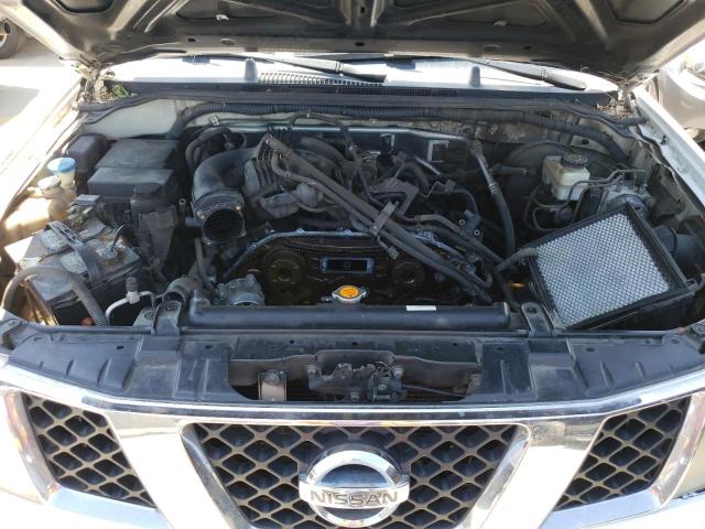 1N6AD07W25C409073 - 2005 NISSAN FRONTIER CREW CAB LE WHITE photo 11