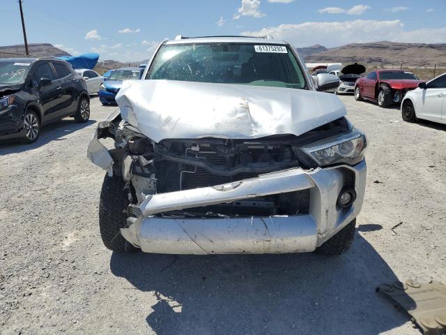 JTEBU5JR0J5493735 - 2018 TOYOTA 4RUNNER SR5/SR5 PREMIUM 银色 照片 5