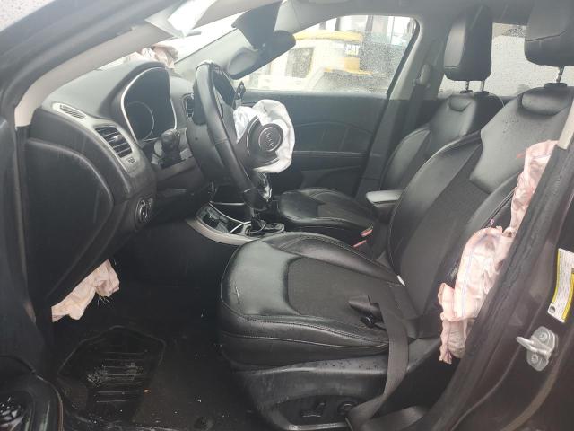 3C4NJDBB4JT261600 - 2018 JEEP COMPASS LATITUDE ნაცრისფერი ფოტო 7