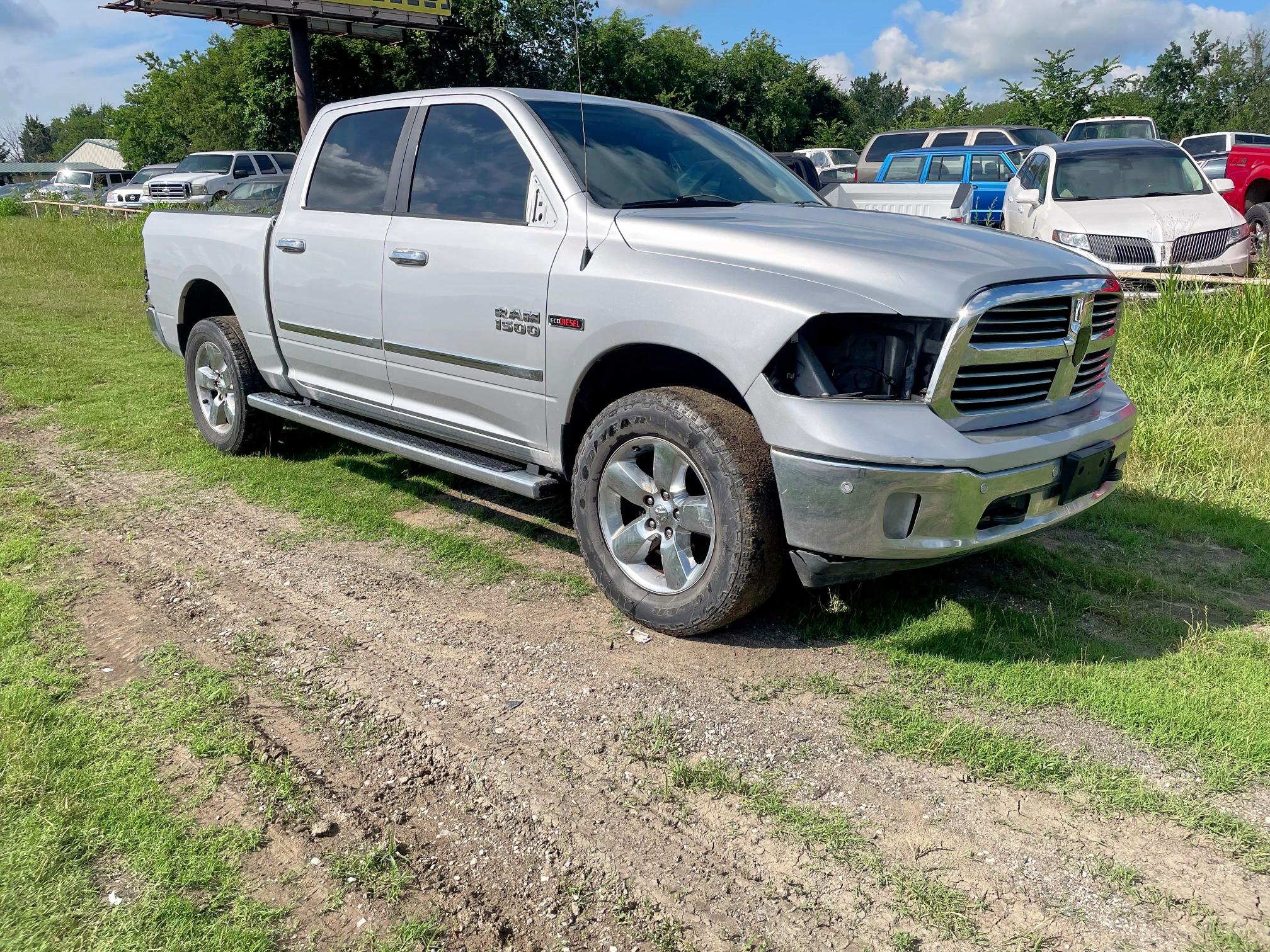 2015 RAM 1500 SLT, null