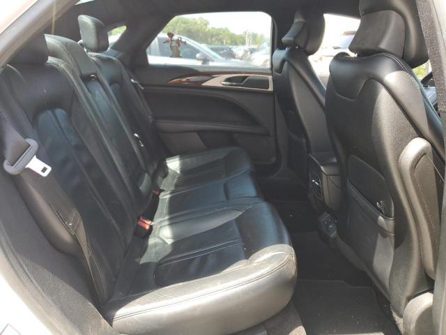 3LN6L5E94HR610965 - 2017 LINCOLN MKZ RESERVE WHITE photo 10