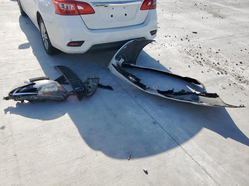 3N1AB7AP7KY266792 - 2019 NISSAN SENTRA S 白色 照片 12