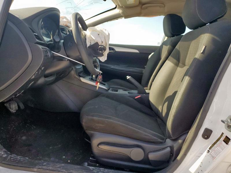 3N1AB7AP7KY266792 - 2019 NISSAN SENTRA S 白色 照片 7