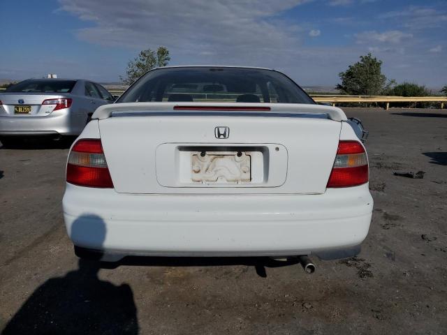 1HGCD7238RA044547 - 1994 HONDA ACCORD LX WHITE photo 6