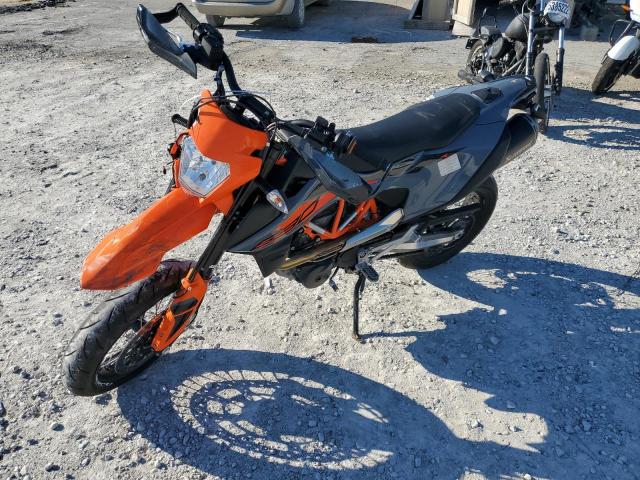 VBKLSV402NM735883 - 2022 KTM 690 SMC R ORANGE photo 2