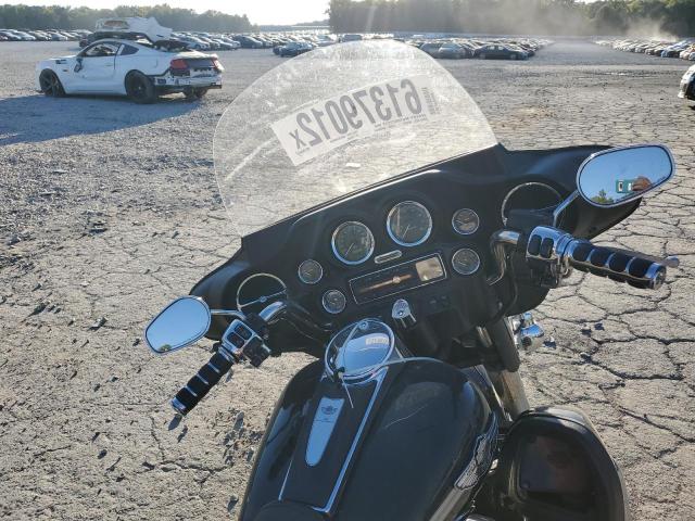 1HD1FCW123Y619403 - 2003 HARLEY-DAVIDSON FLHTCUI 黑色 照片 5