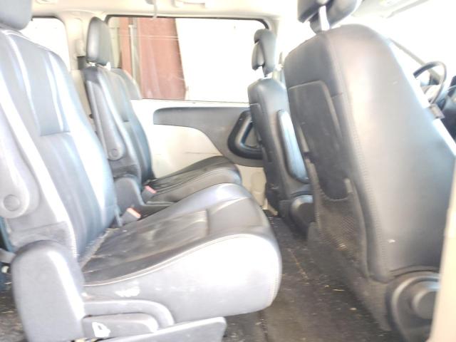 2C4RC1BG7GR129237 - 2016 CHRYSLER TOWN & COU TOURING WHITE photo 11