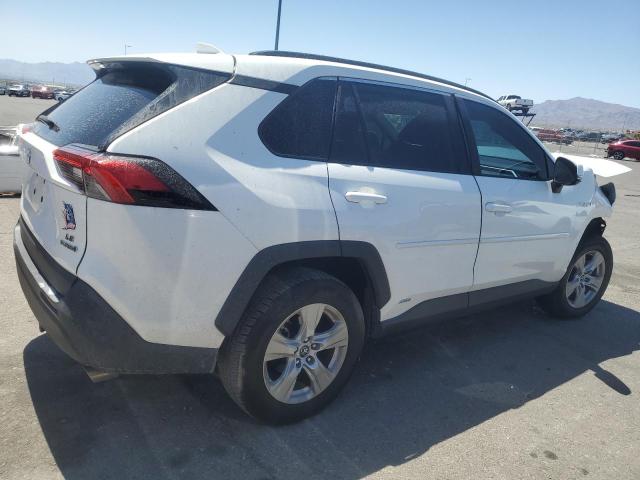 2T3MWRFV0LW054566 - 2020 TOYOTA RAV4 LE 白色 照片 3