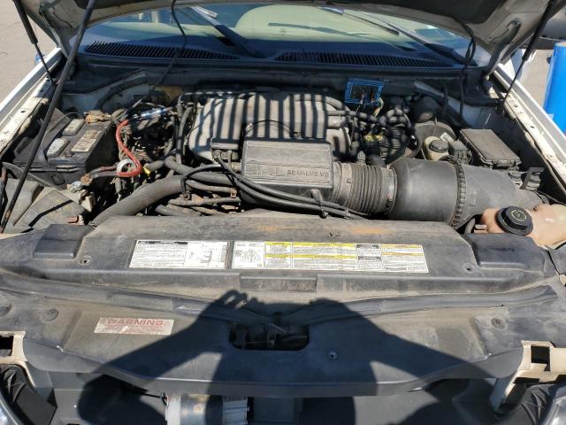 5LMPU28A7XLJ27096 - 1999 LINCOLN NAVIGATOR 白色 照片 11