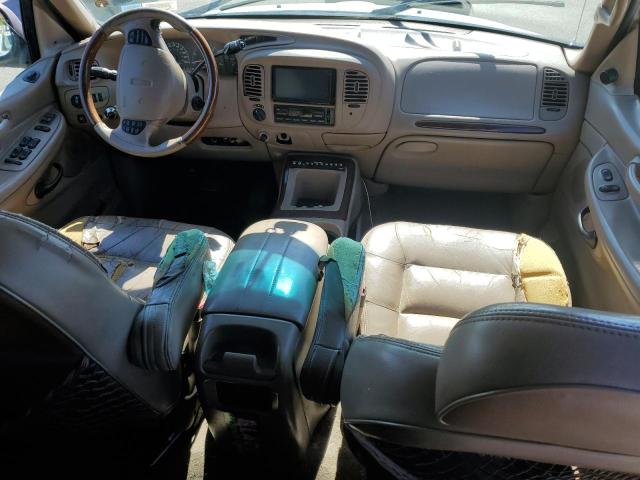 5LMPU28A7XLJ27096 - 1999 LINCOLN NAVIGATOR 白色 照片 8