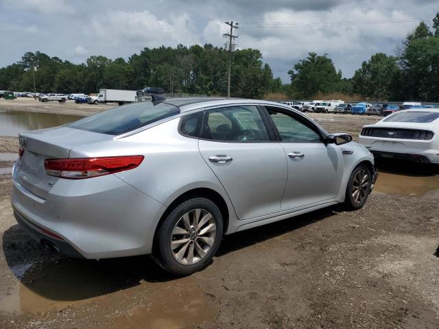 5XXGU4L31GG059437 - 2016 KIA OPTIMA EX SILVER photo 3