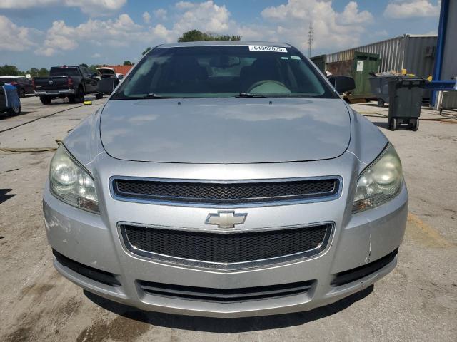 1G1ZB5EB8AF118023 - 2010 CHEVROLET MALIBU LS ვერცხლისფერი ფოტო 5