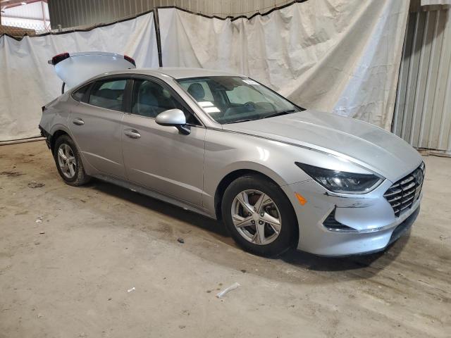 5NPEG4JAXLH016715 - 2020 HYUNDAI SONATA SE SILVER photo 4