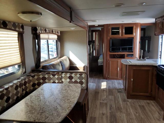 4YDT32227JK411820 - 2018 KEYSTONE PASSPORT WHITE photo 5