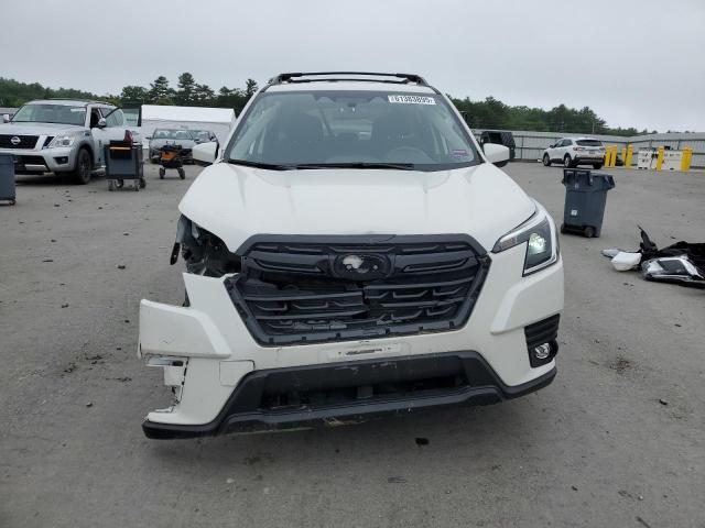 JF2SKADC9RH417470 - 2024 SUBARU FORESTER PREMIUM WHITE photo 5