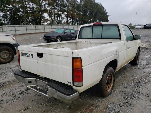 1N6SD11S9SC420499 - 1995 NISSAN TRUCK E/XE WHITE photo 4