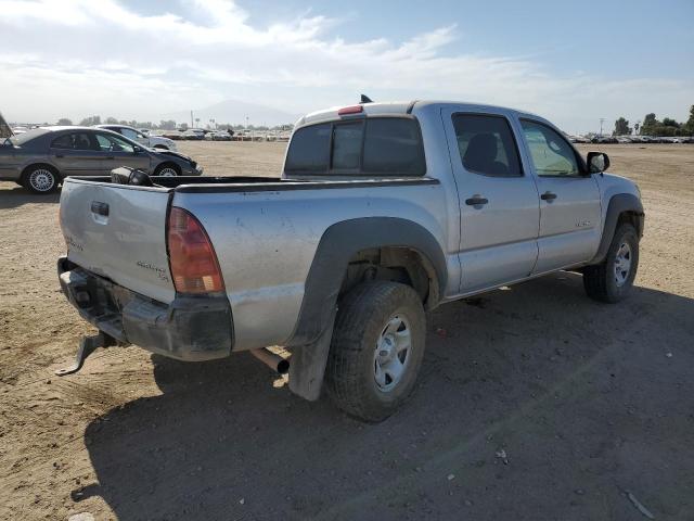 3TMJU4GN9CM133651 - 2012 TOYOTA TACOMA DOUBLE CAB PRERUNNER SILVER photo 3