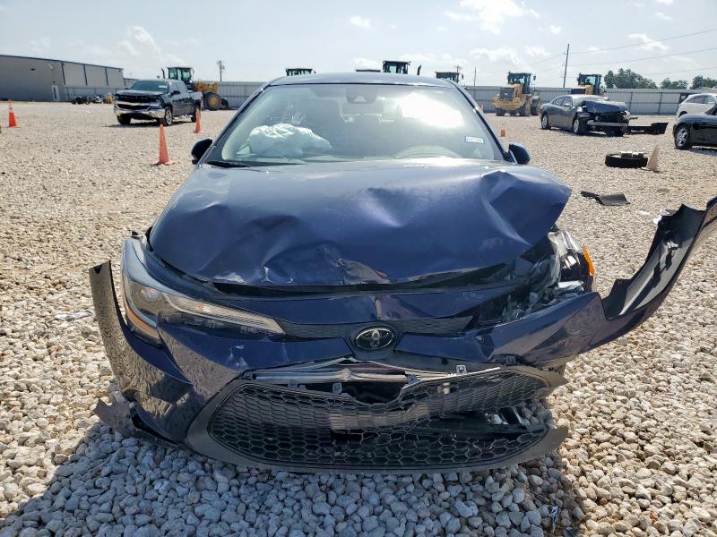 5YFEPMAE9NP332955 - 2022 TOYOTA COROLLA LE ლურჯი ფოტო 5