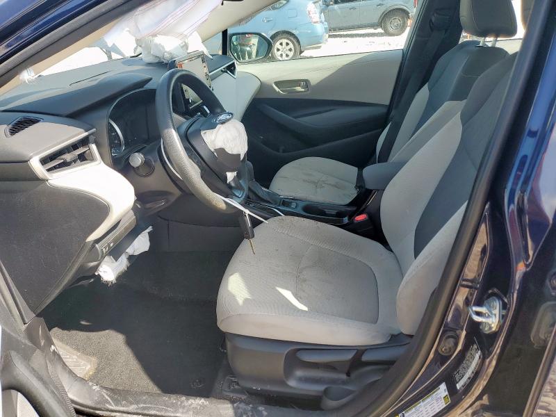 5YFEPMAE9NP332955 - 2022 TOYOTA COROLLA LE ლურჯი ფოტო 7