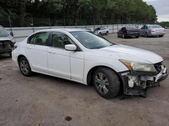 1HGCP2F41BA034882 - 2011 HONDA ACCORD LXP WHITE photo 4