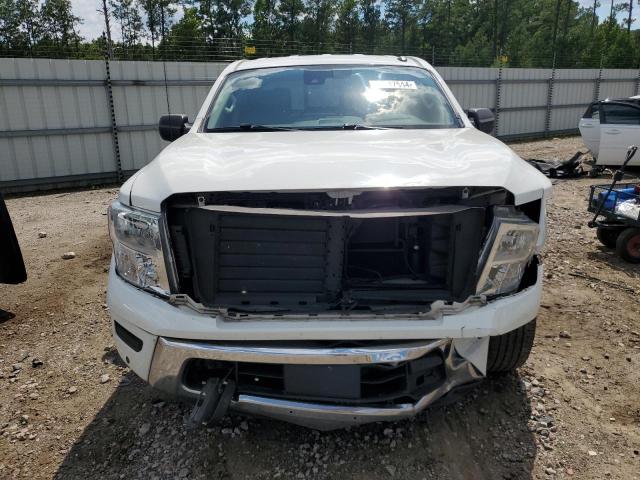 1N6AA1EF1MN501389 - 2021 NISSAN TITAN SV WHITE photo 5