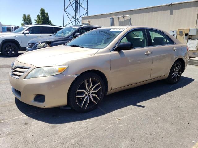 4T1BF3EK2AU018489 - 2010 TOYOTA CAMRY BASE 金色 照片 1