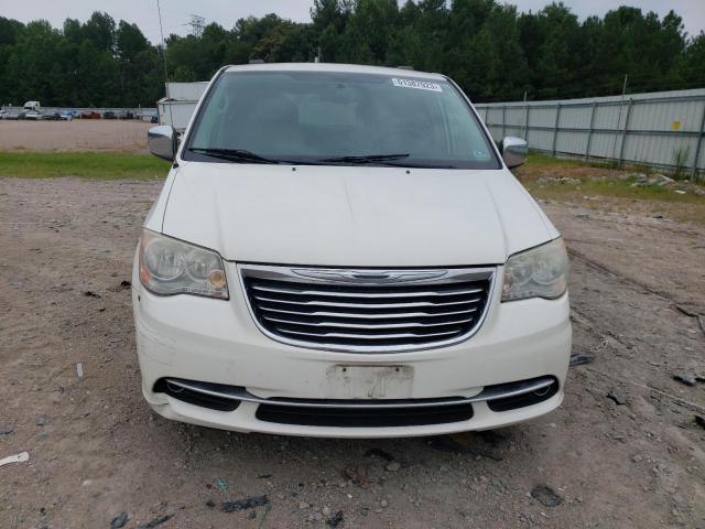 2C4RC1CG3DR542315 - 2013 CHRYSLER TOWN & COU TOURING L WHITE photo 5