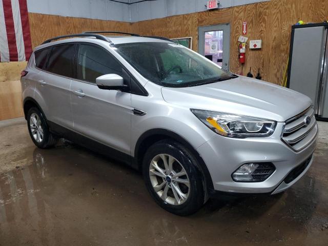 1FMCU9HD0JUB24062 - 2018 FORD ESCAPE SEL SILVER photo 4