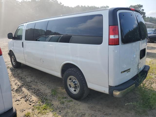 1GAZG1FG1F1286501 - 2015 CHEVROLET EXPRESS G3 LT WHITE photo 2