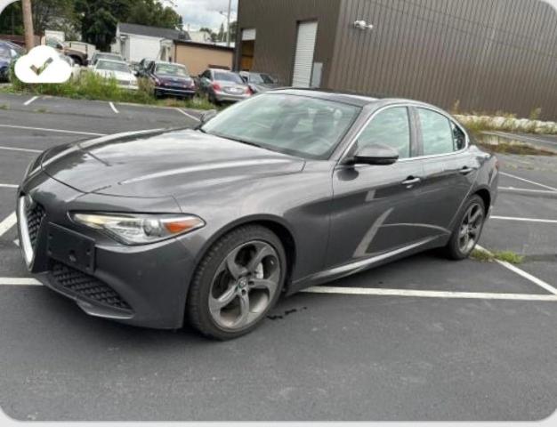 ZARFAEEN9H7544398 - 2017 ALFA ROMEO GIULIA TI Q4 GRAY photo 2