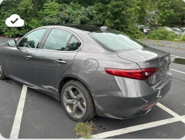 ZARFAEEN9H7544398 - 2017 ALFA ROMEO GIULIA TI Q4 GRAY photo 3