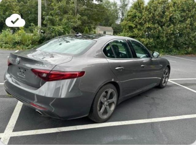 ZARFAEEN9H7544398 - 2017 ALFA ROMEO GIULIA TI Q4 GRAY photo 4