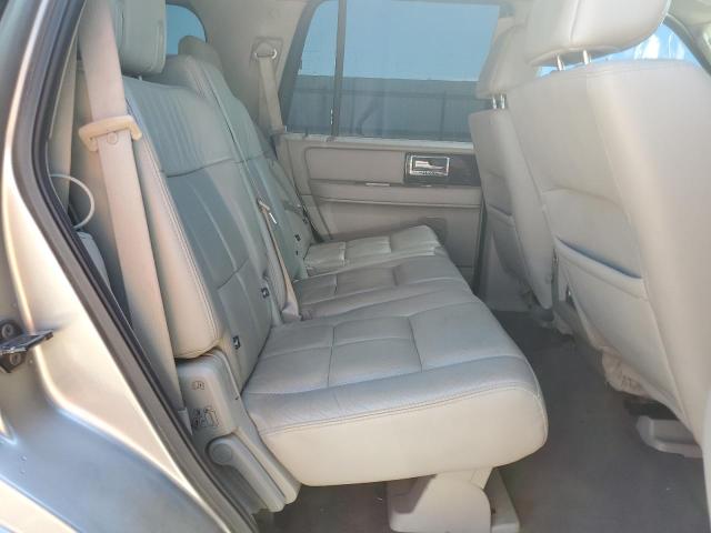 5LMFU28528LJ02509 - 2008 LINCOLN NAVIGATOR 银色 照片 11
