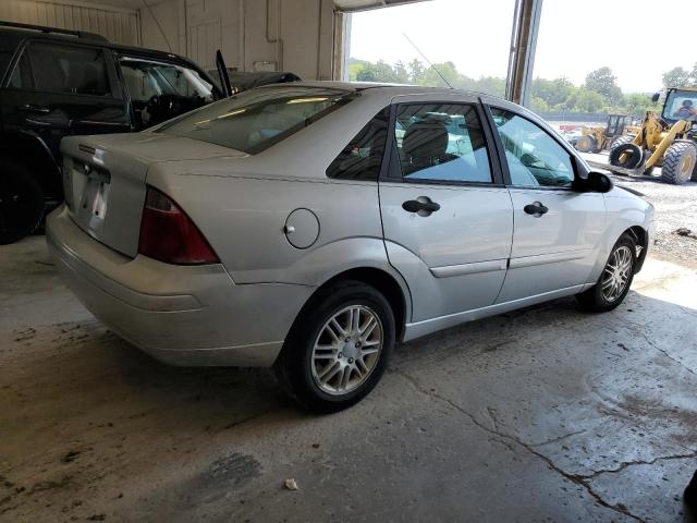 1FAFP34N07W206977 - 2007 FORD FOCUS ZX4 SILVER photo 3