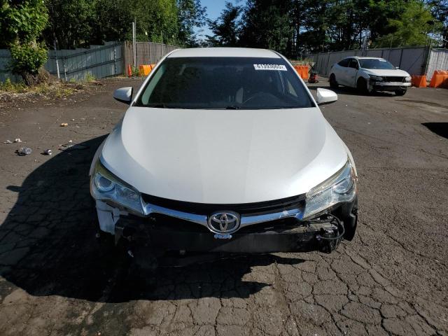 4T1BF1FK0GU156964 - 2016 TOYOTA CAMRY LE WHITE photo 5