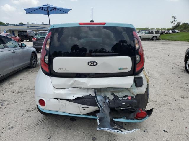 KNDJX3AEXJ7027047 - 2018 KIA SOUL EV + WHITE photo 6