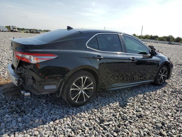 4T1B11HK0JU560009 - 2018 TOYOTA CAMRY L BLACK photo 3