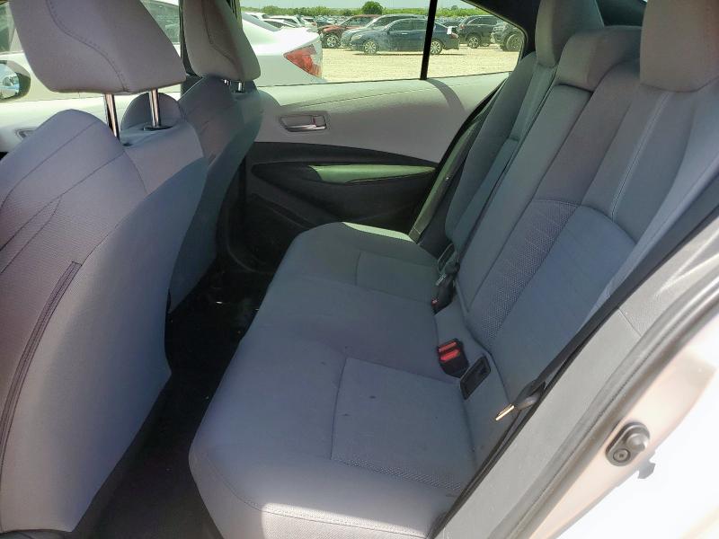 JTDBCMFE4PJ009881 - 2023 TOYOTA COROLLA LE Серебристый фото 10