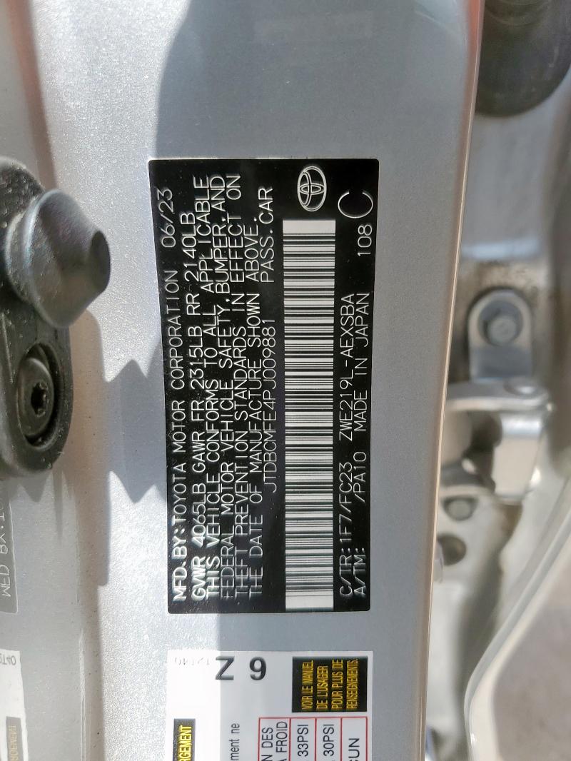 JTDBCMFE4PJ009881 - 2023 TOYOTA COROLLA LE Серебристый фото 12