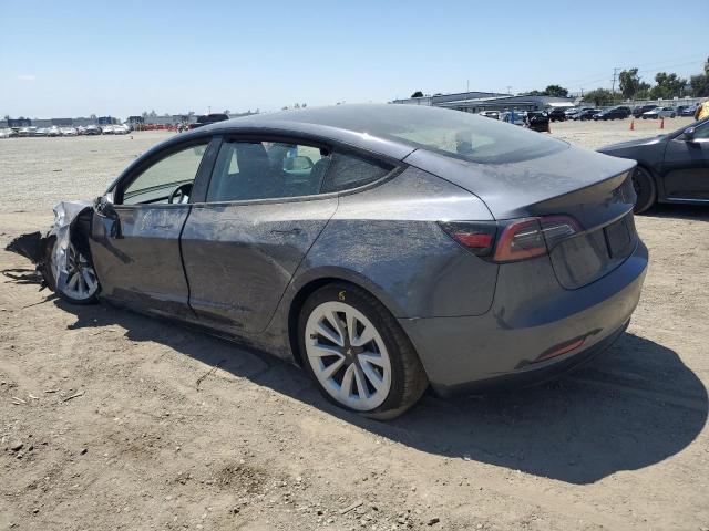 5YJ3E1EA9PF706157 - 2023 TESLA MODEL 3 灰色 照片 2