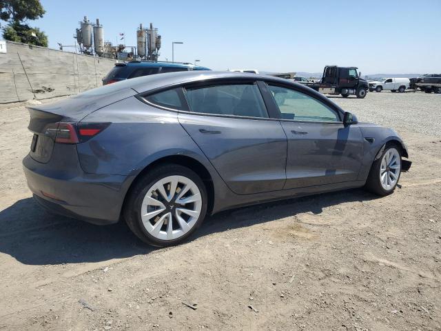5YJ3E1EA9PF706157 - 2023 TESLA MODEL 3 灰色 照片 3