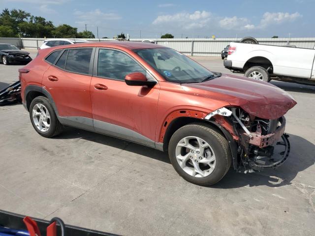 KL77LFE20RC069640 - 2024 CHEVROLET TRAX LS ORANGE photo 4