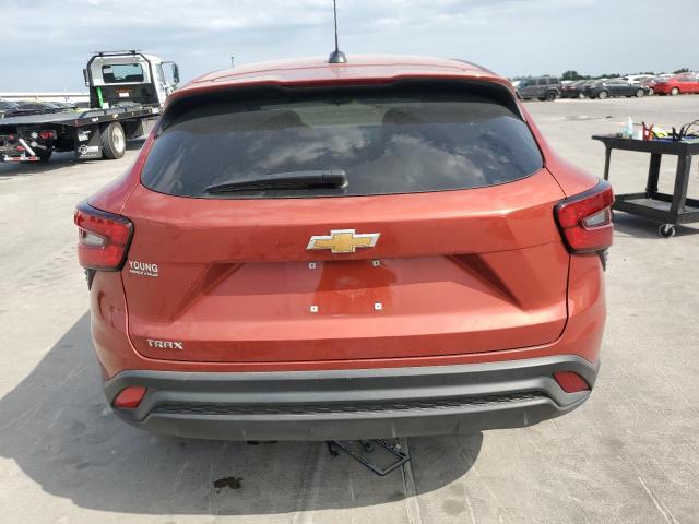 KL77LFE20RC069640 - 2024 CHEVROLET TRAX LS ORANGE photo 6