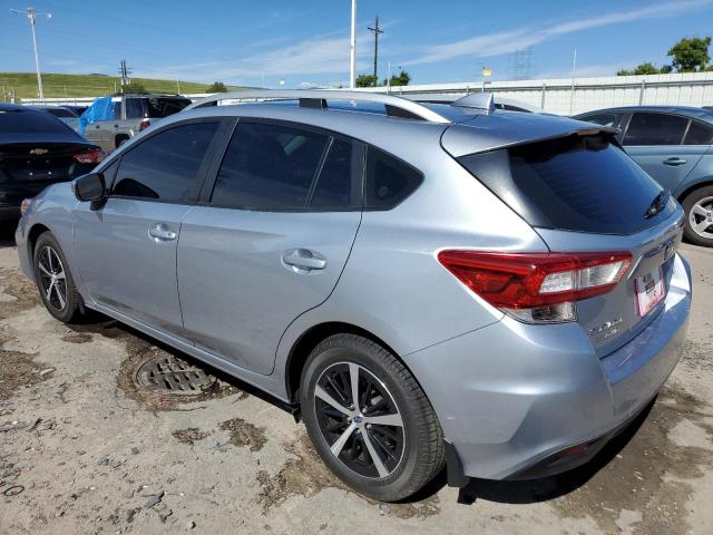 4S3GTAD66K3717899 - 2019 SUBARU IMPREZA PREMIUM SILVER photo 2