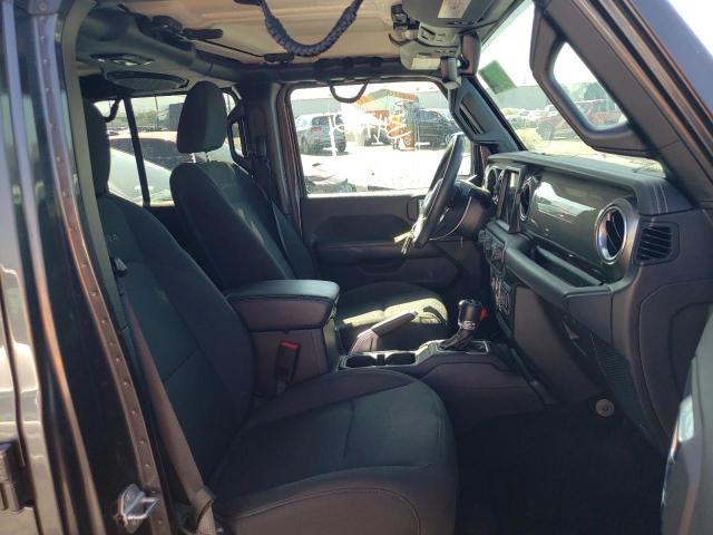 1C4HJXEG1JW294635 - 2018 JEEP WRANGLER U SAHARA GRAY photo 5