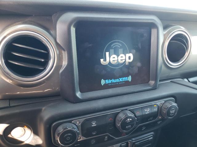 1C4HJXEG1JW294635 - 2018 JEEP WRANGLER U SAHARA GRAY photo 9