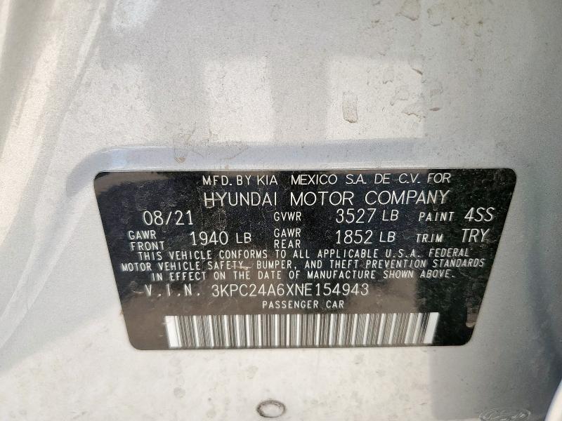 3KPC24A6XNE154943 - 2022 HYUNDAI ACCENT SE 银色 照片 12
